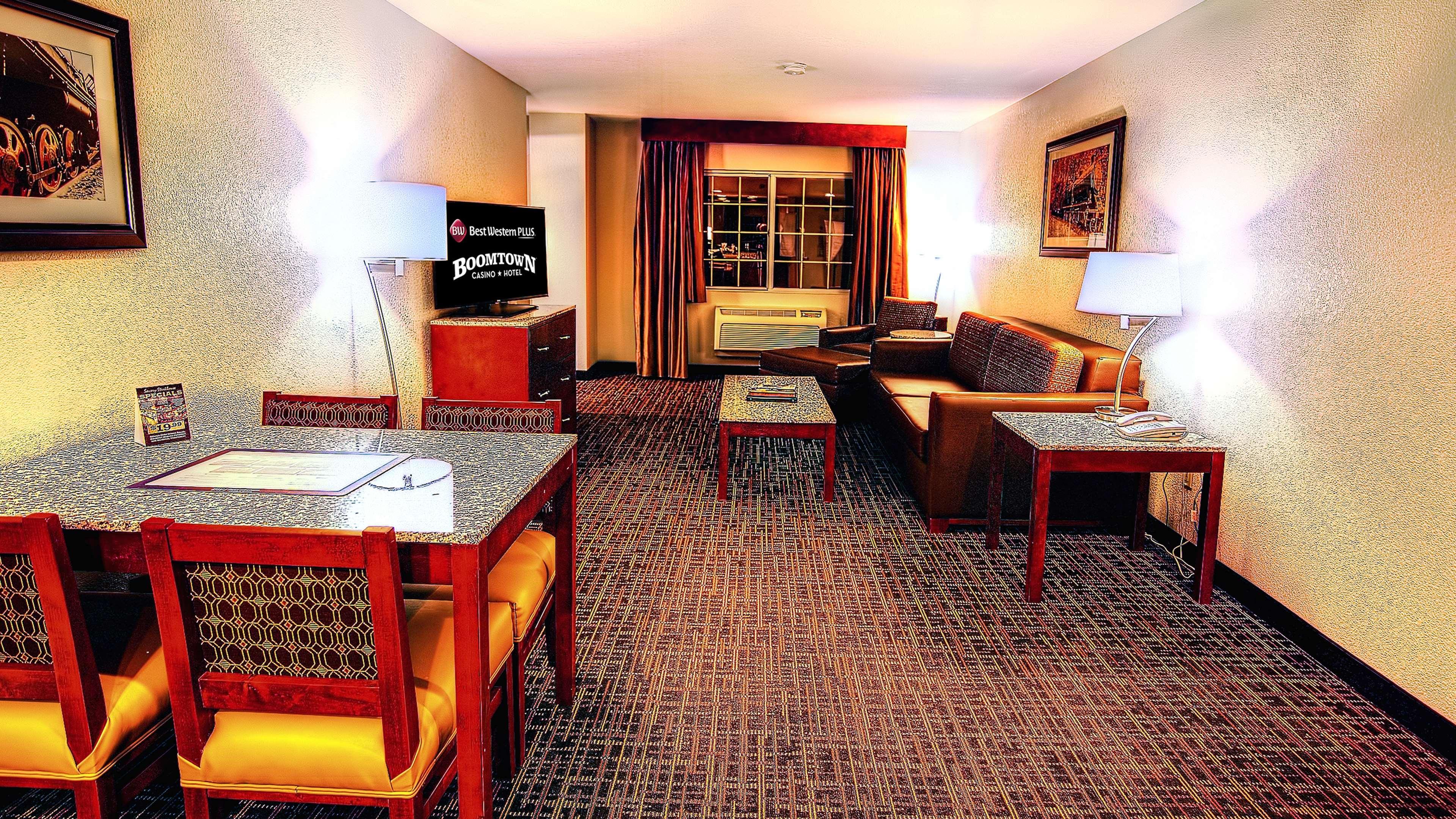 Best Western Plus Boomtown Casino Hotel Reno Bagian luar foto