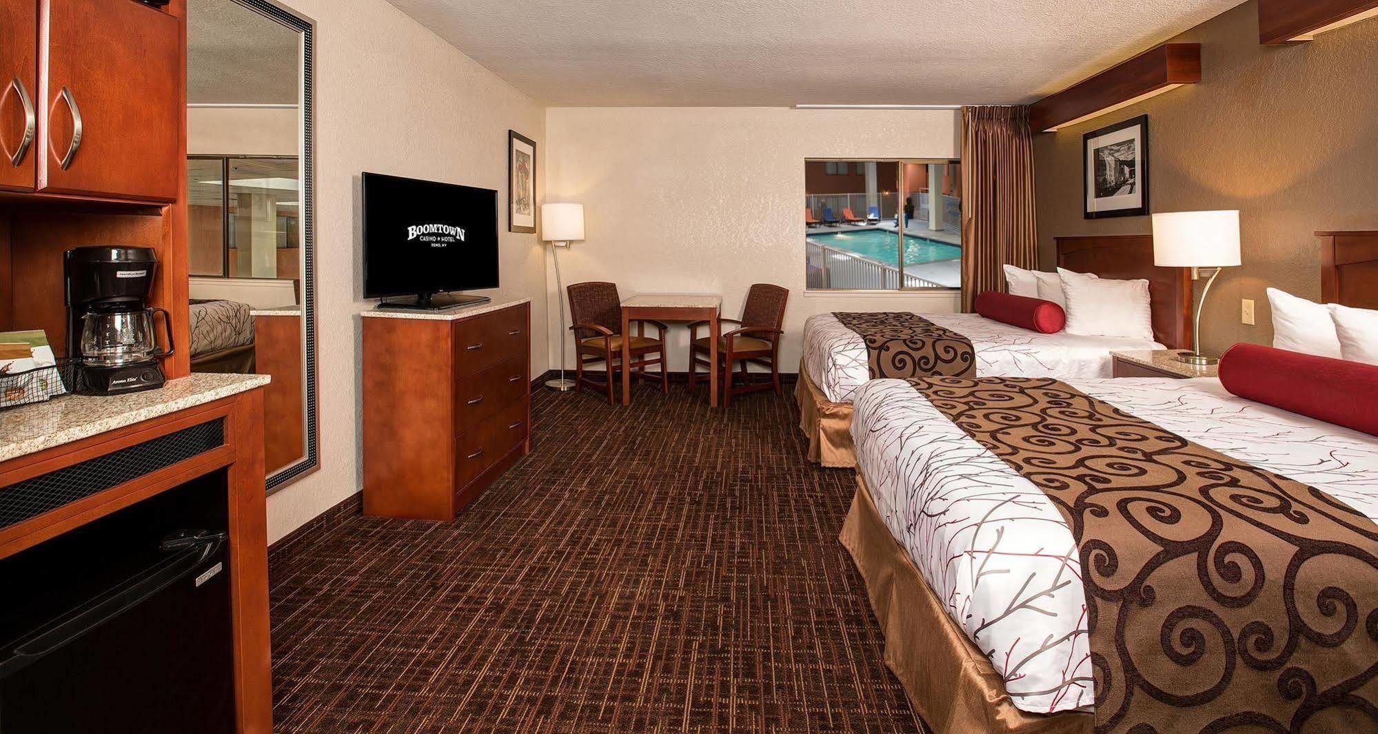 Best Western Plus Boomtown Casino Hotel Reno Bagian luar foto